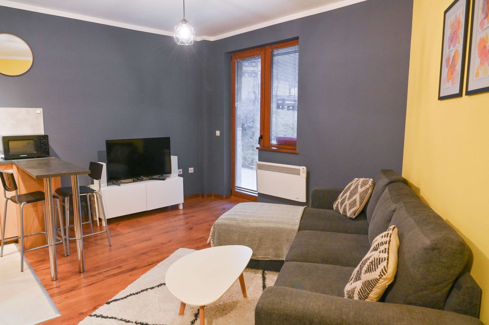 Gondola Retreat Bansko - Cozy 1BR Near the Lift - Photo 2