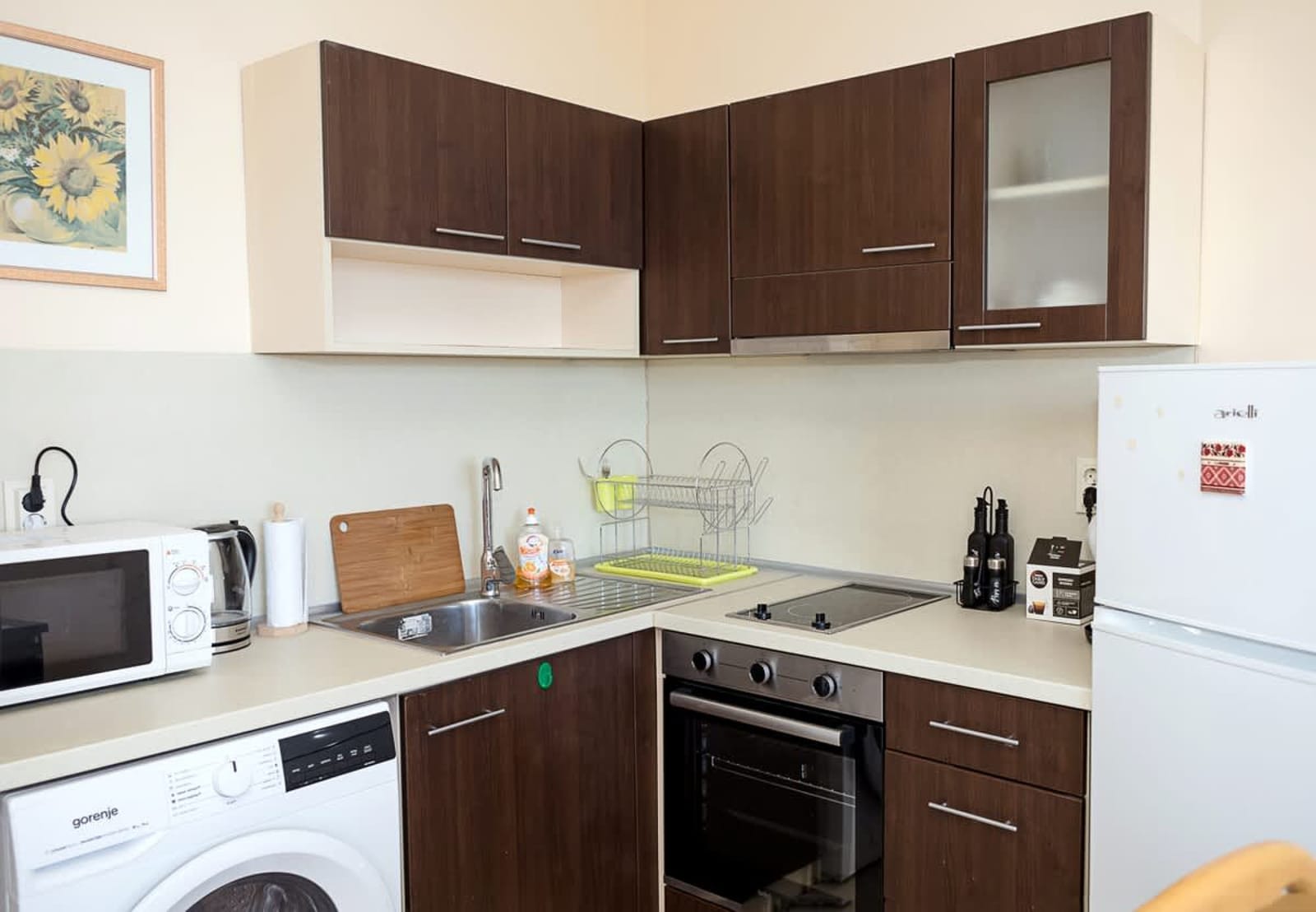 Cozy Retreat with Sea View &amp; Balcony | Nikea Park - Photo 11