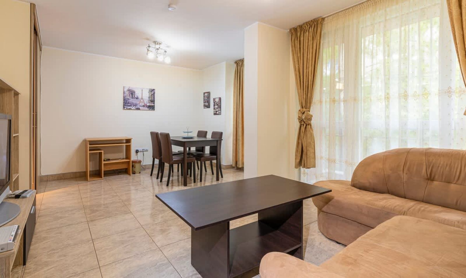1BD apartment in a calm area near the centre - Cover Photo