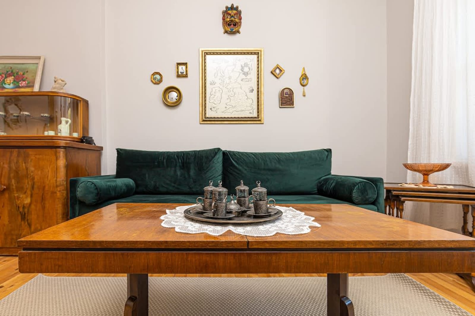 The Old Town Vintage 2-Bedroom Jewel - Photo 8