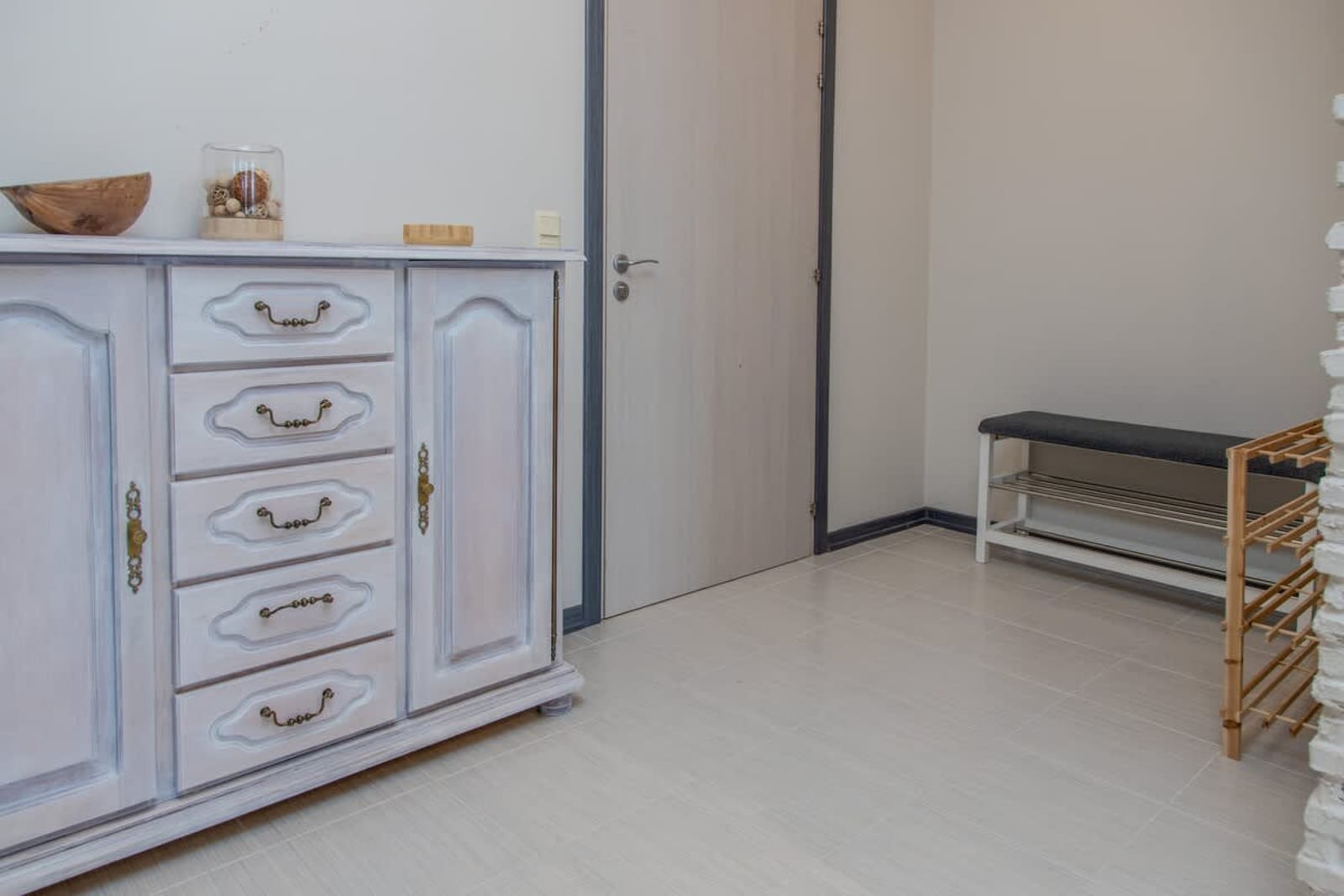 Lovely 3BD flat with Parking and Sea View - Photo 21