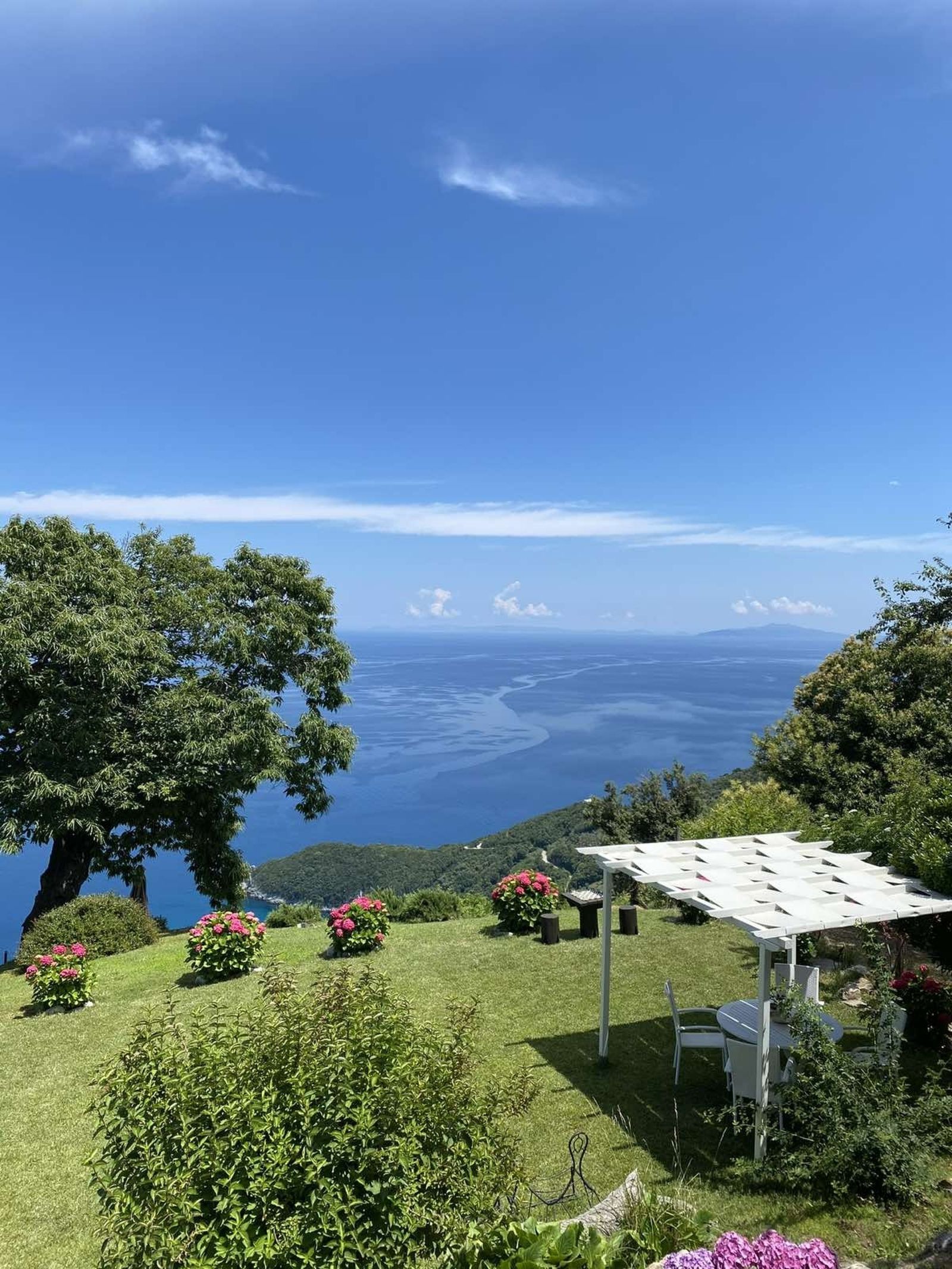 Small Luxury Hotel like an old Traditional house in Pelion with amazing garden and breathteking sea view to the agean. - Photo 26