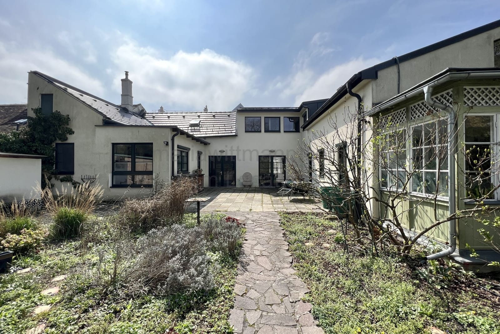 Location 261 - Photo 24