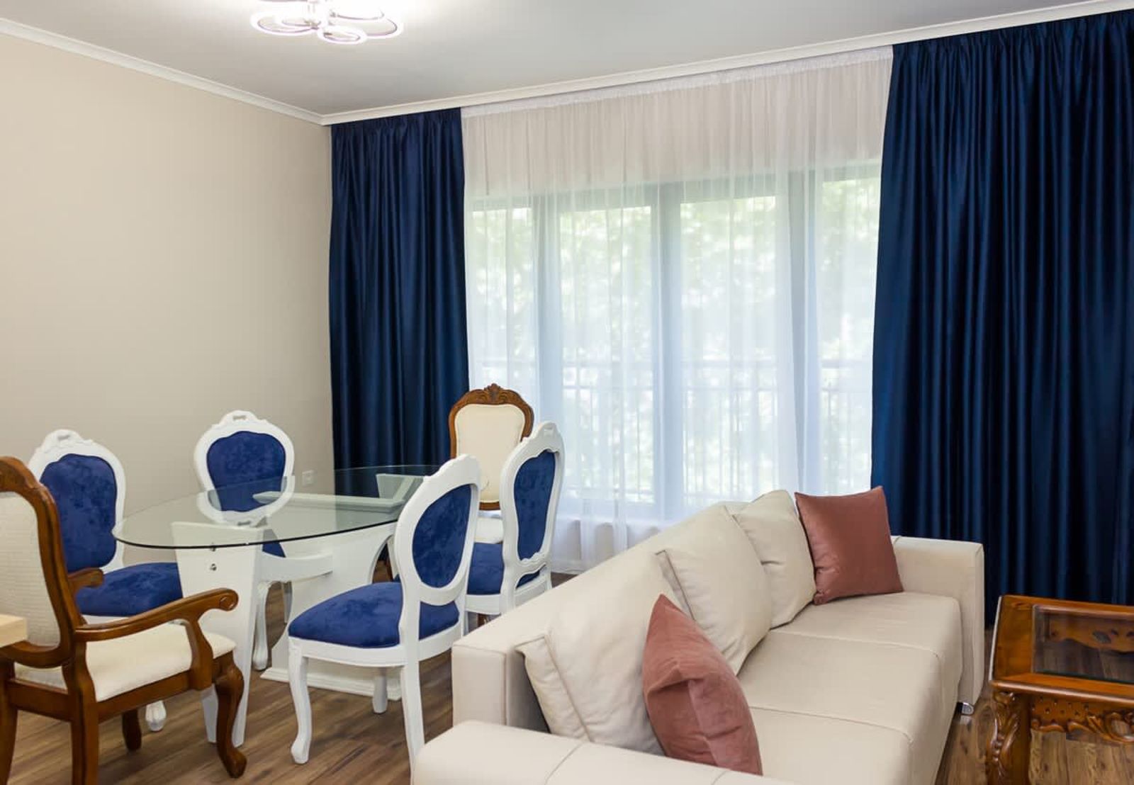 2BD Home In The Heart Of Varna with Parking - Blue - Photo 6