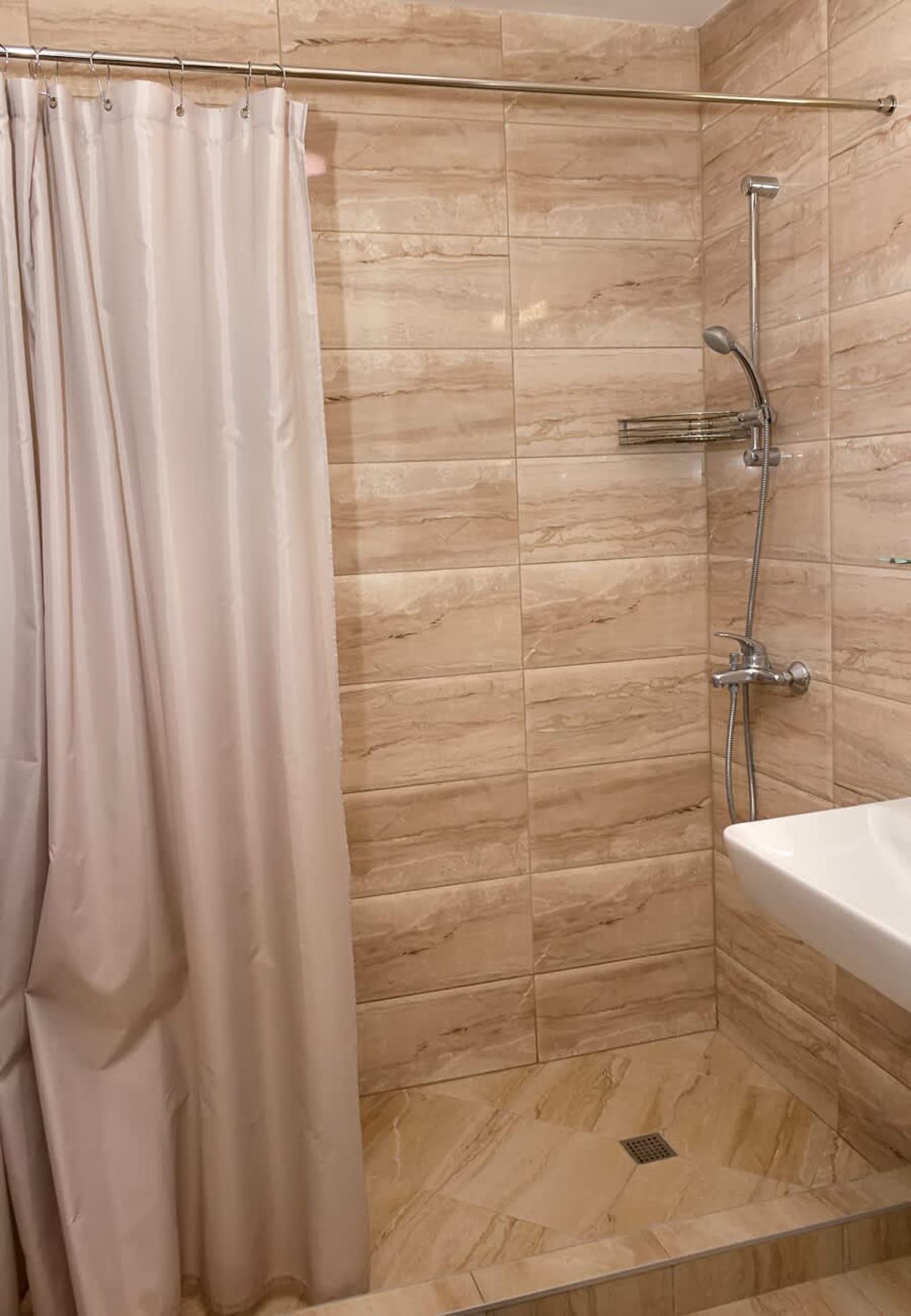 Cozy 1BD Flat in Golden Sands with All You Need - Photo 17