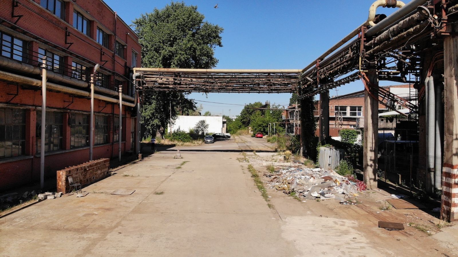 Abandoned Factory Bucharest - Photo 14