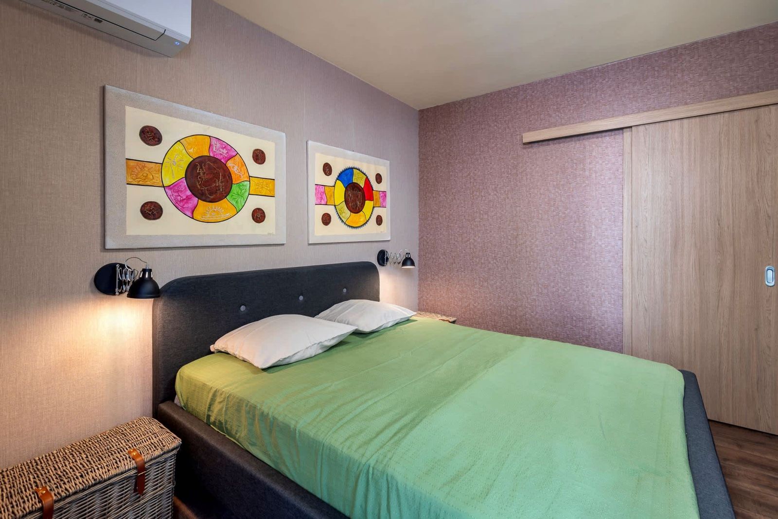 Plovdiv ArtNest: Stylish Apartment in the City Center - Photo 4