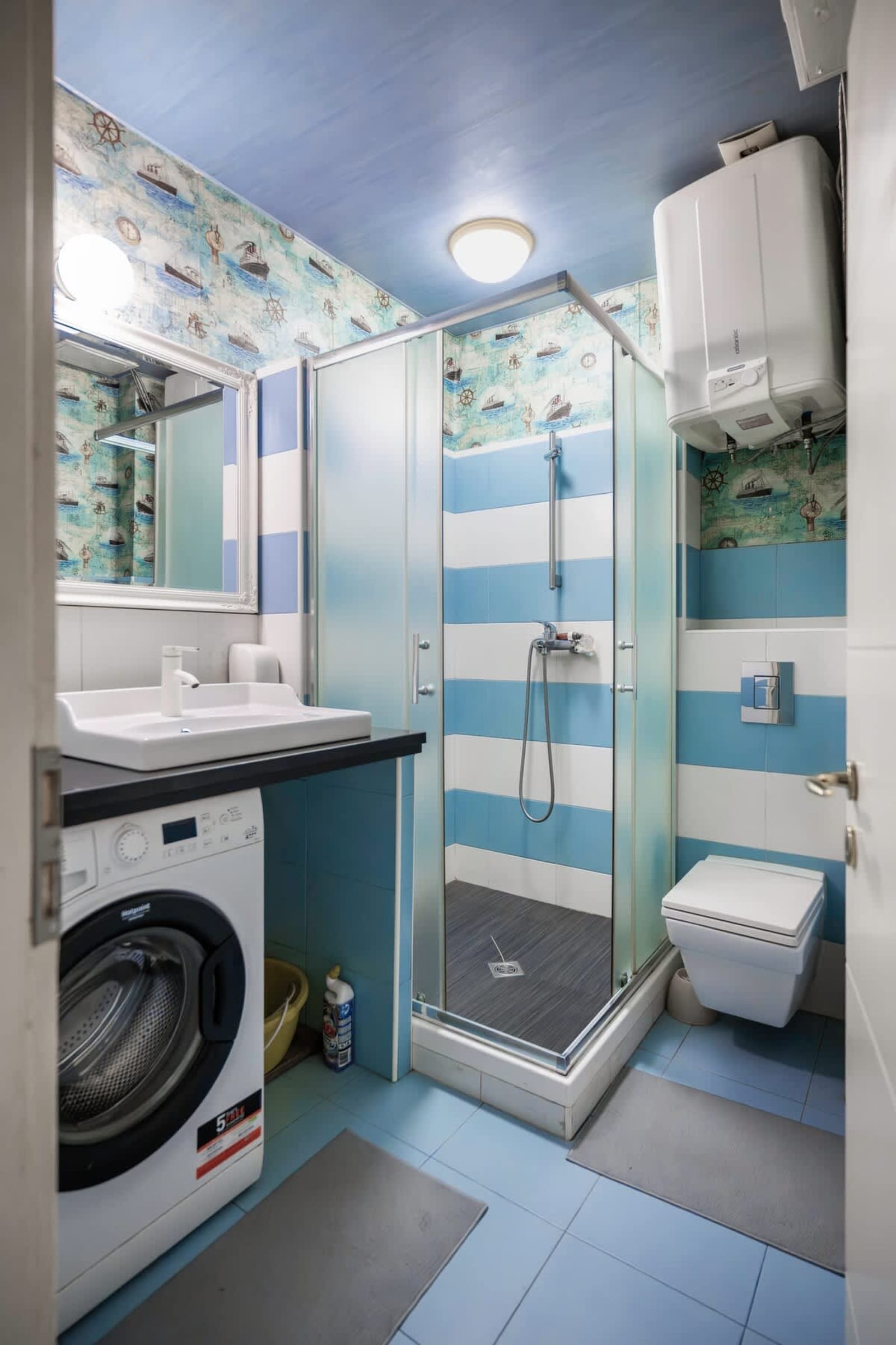 Sofia's 1BD Colourful Getaway Near NDK - Photo 4