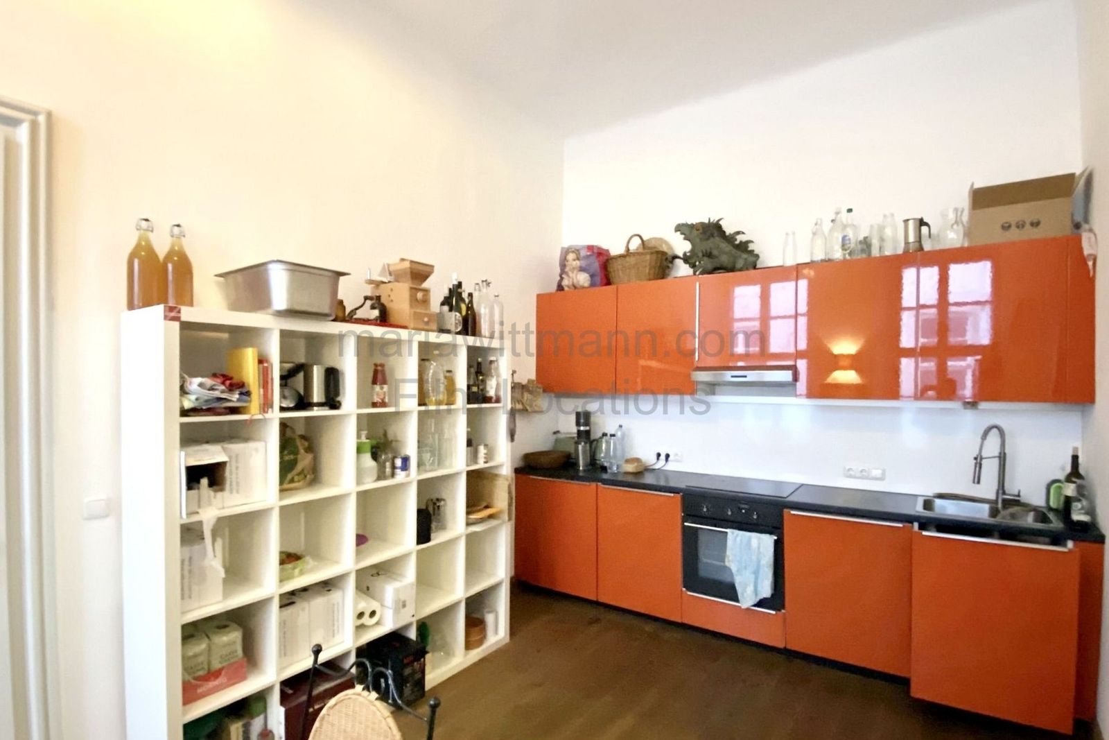 Historic Apartment with Tall Windows and High Ceilings - Photo 34
