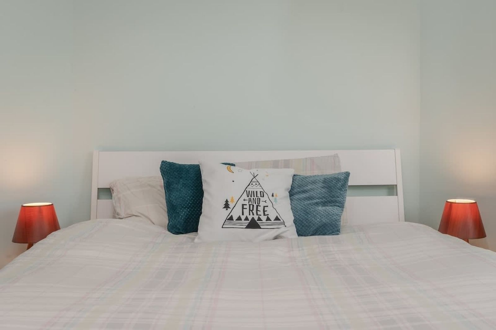 Flamingo Flat /Two-bedroom with Balcony\ - Photo 27