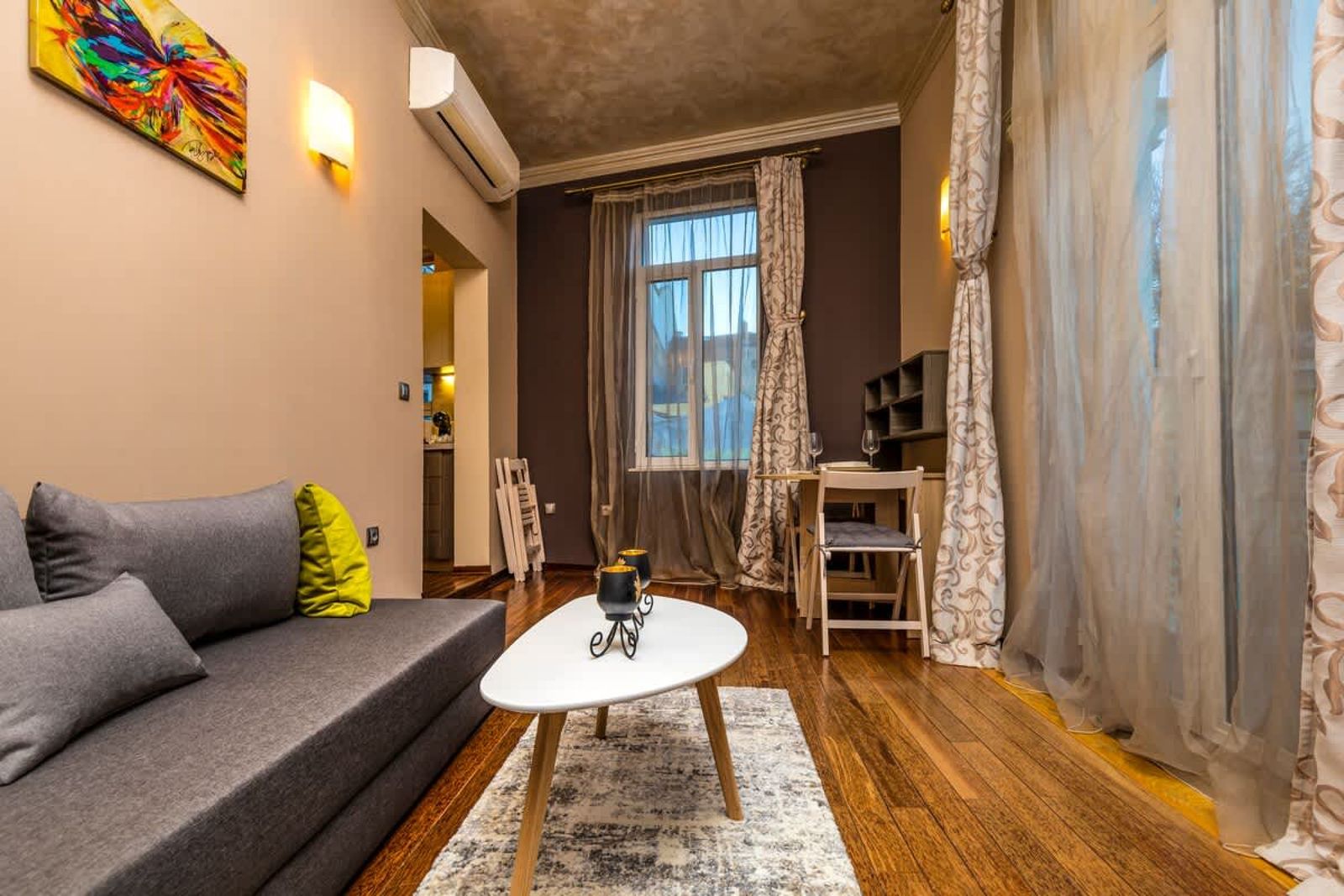 1BD Apartment with a Cute Balcony in Kapana - Photo 9