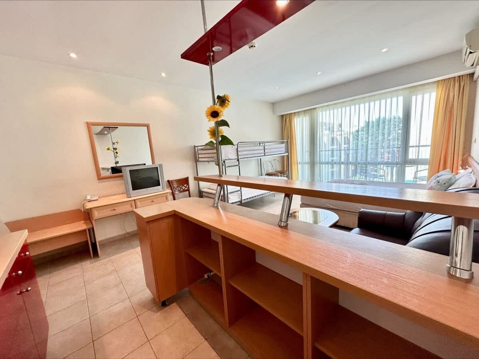 Miramar Palace Family Studio - Photo 35