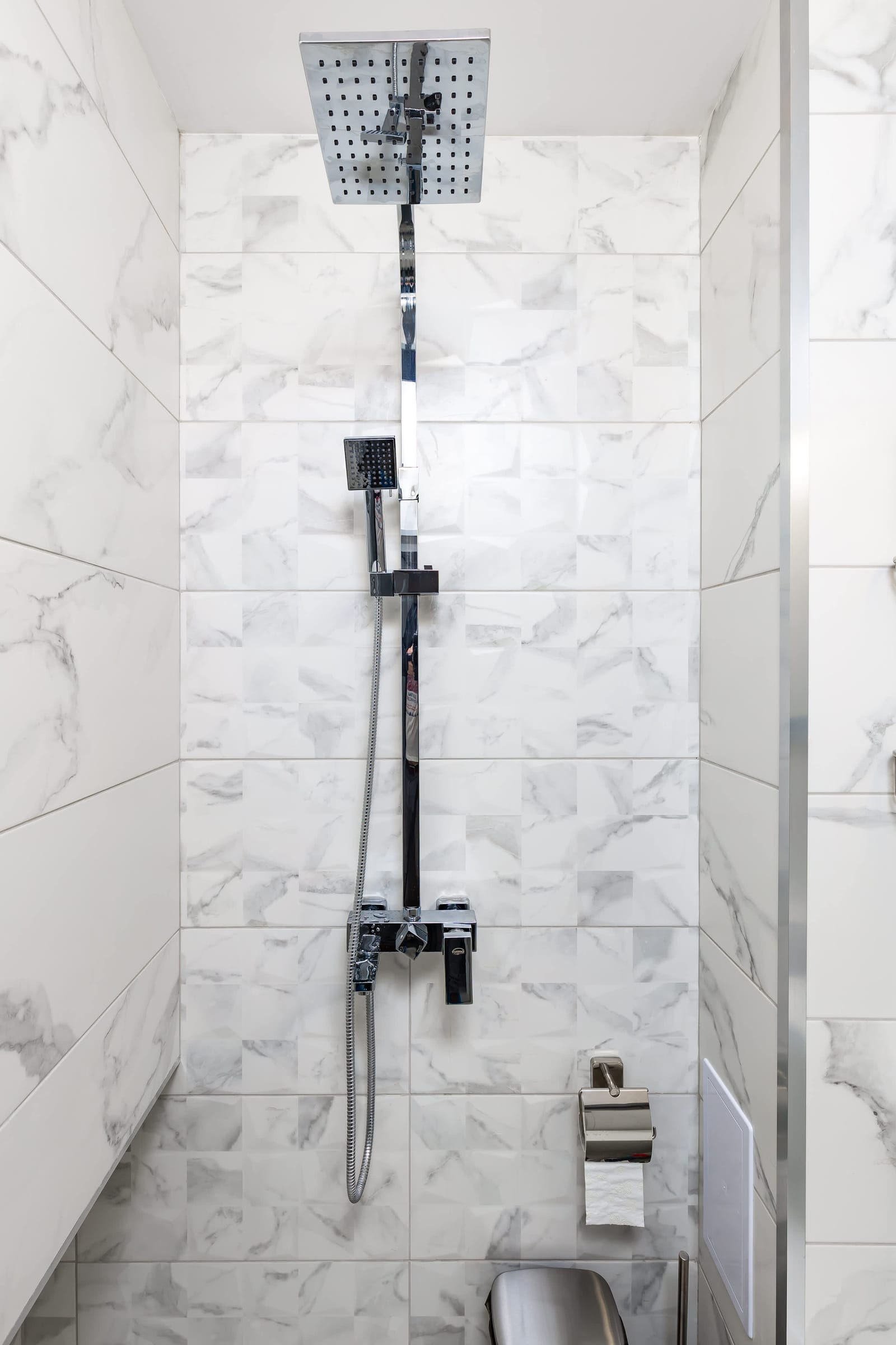 Top-Floor Flat with Balcony - Photo 20