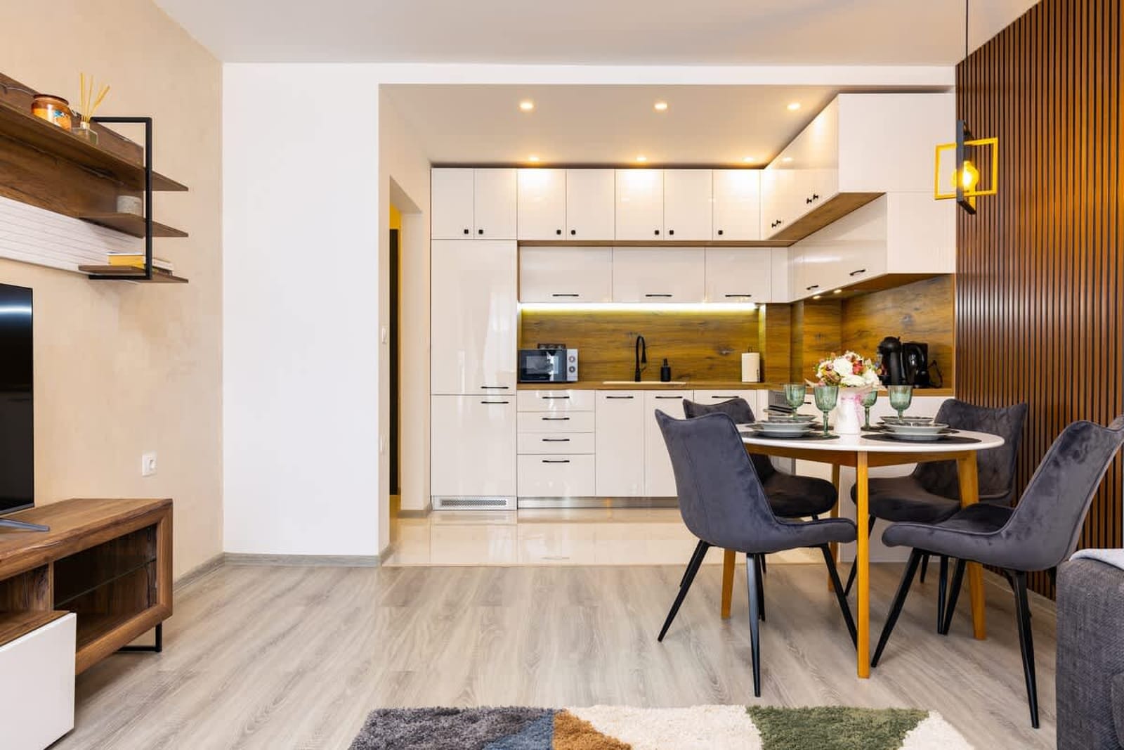 Casa Moderna  Stylish 1BD in South Plovdiv - Photo 28