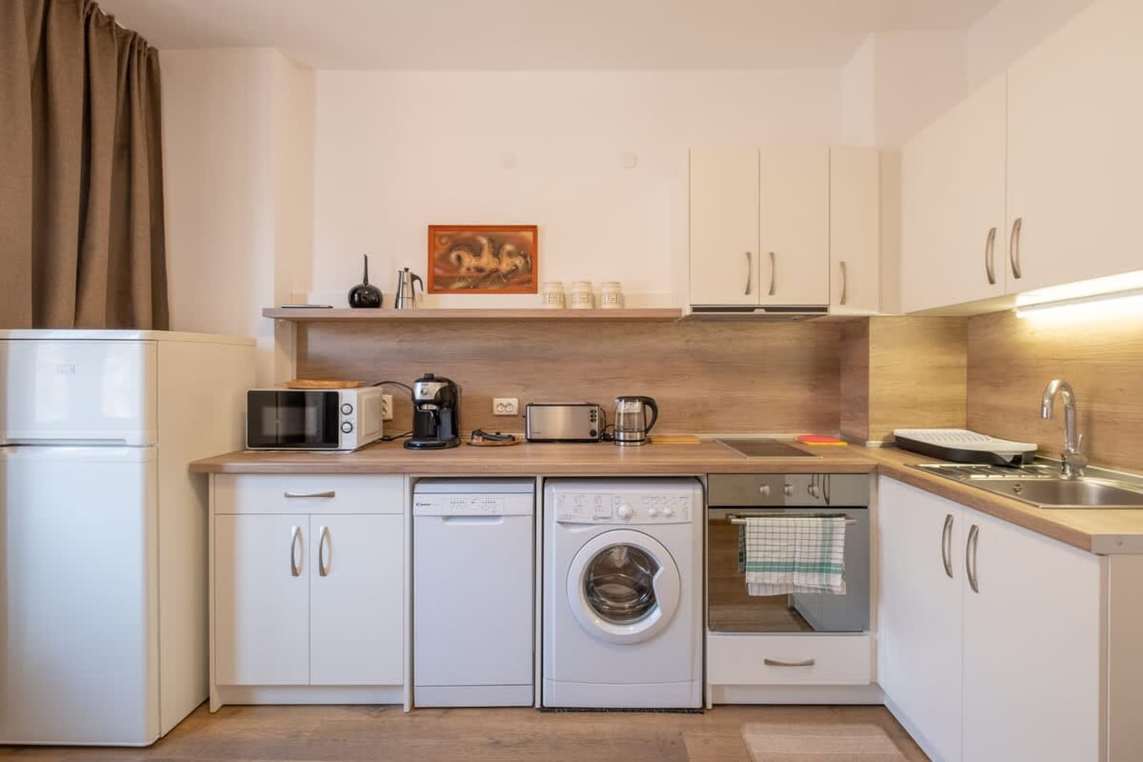 Peaceful downtown location - 2 bedroom apartment - Photo 6