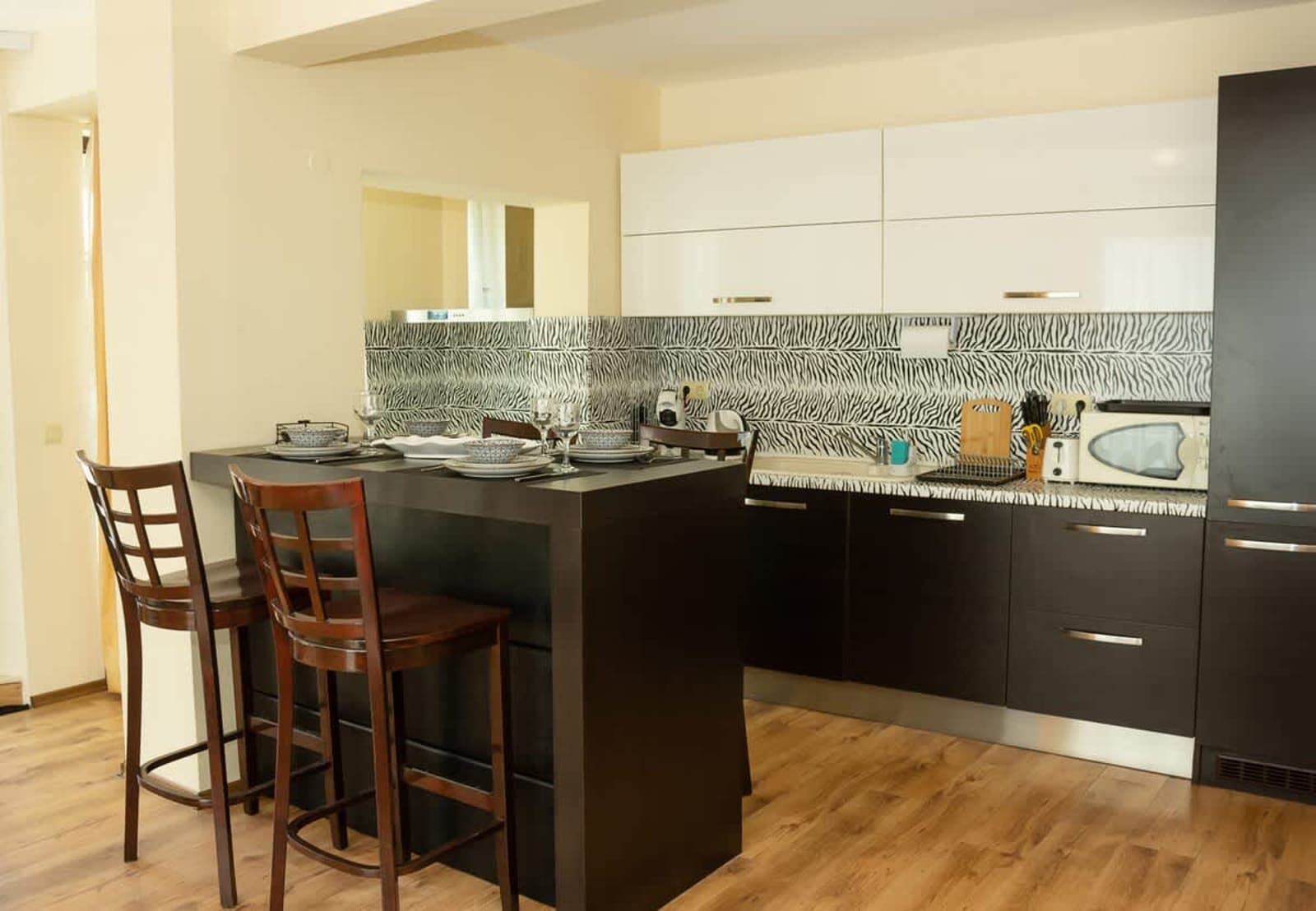 Cozy 1BD Apartment with a Spacious Terrace - Photo 13