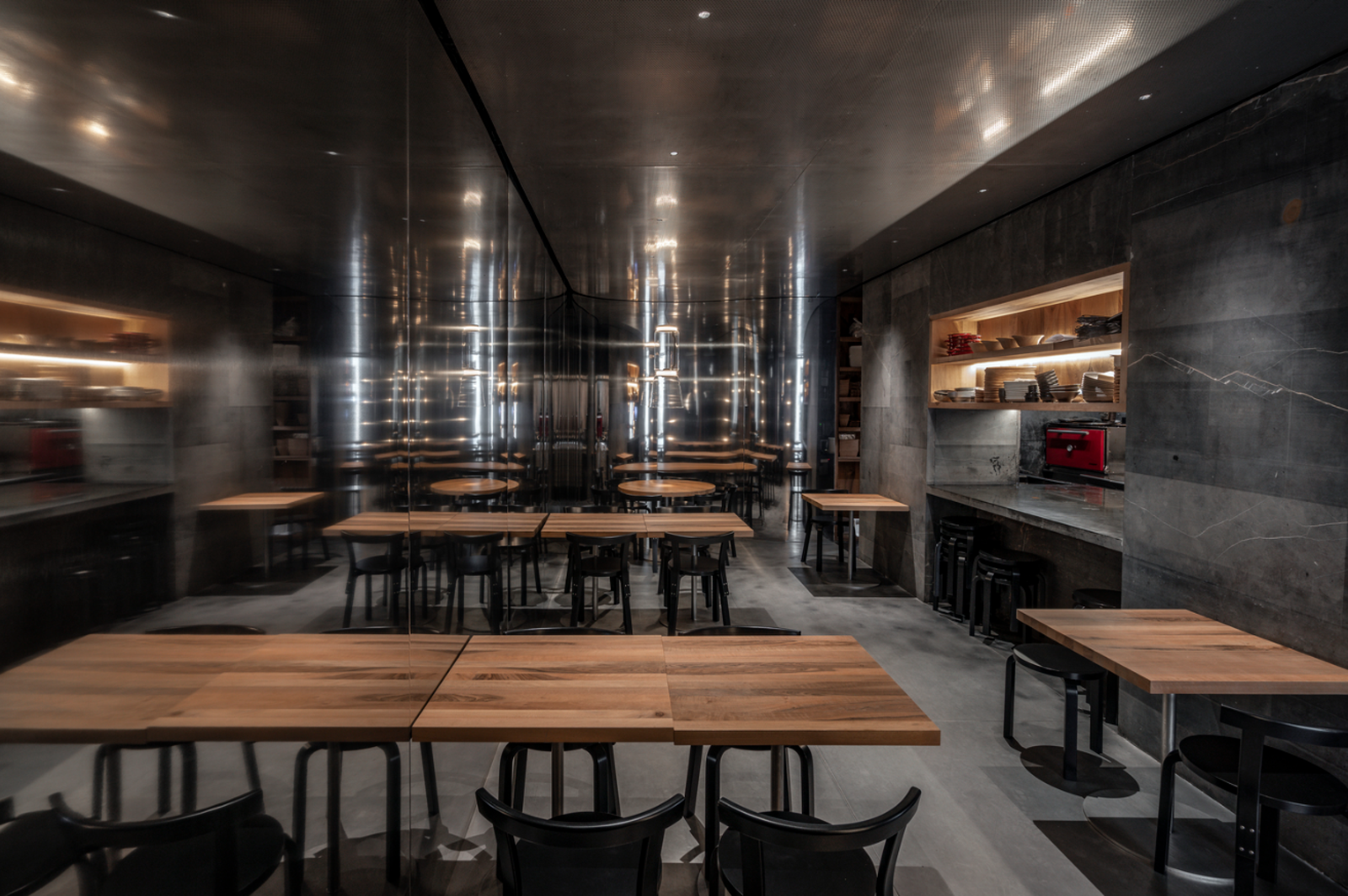 Tribeca Restaurant - Photo 8