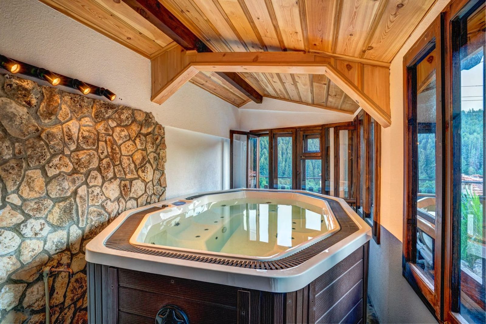 The Pine Living - Guesthouse and coworking space in the heart of the Rhodope mountain - Photo 4