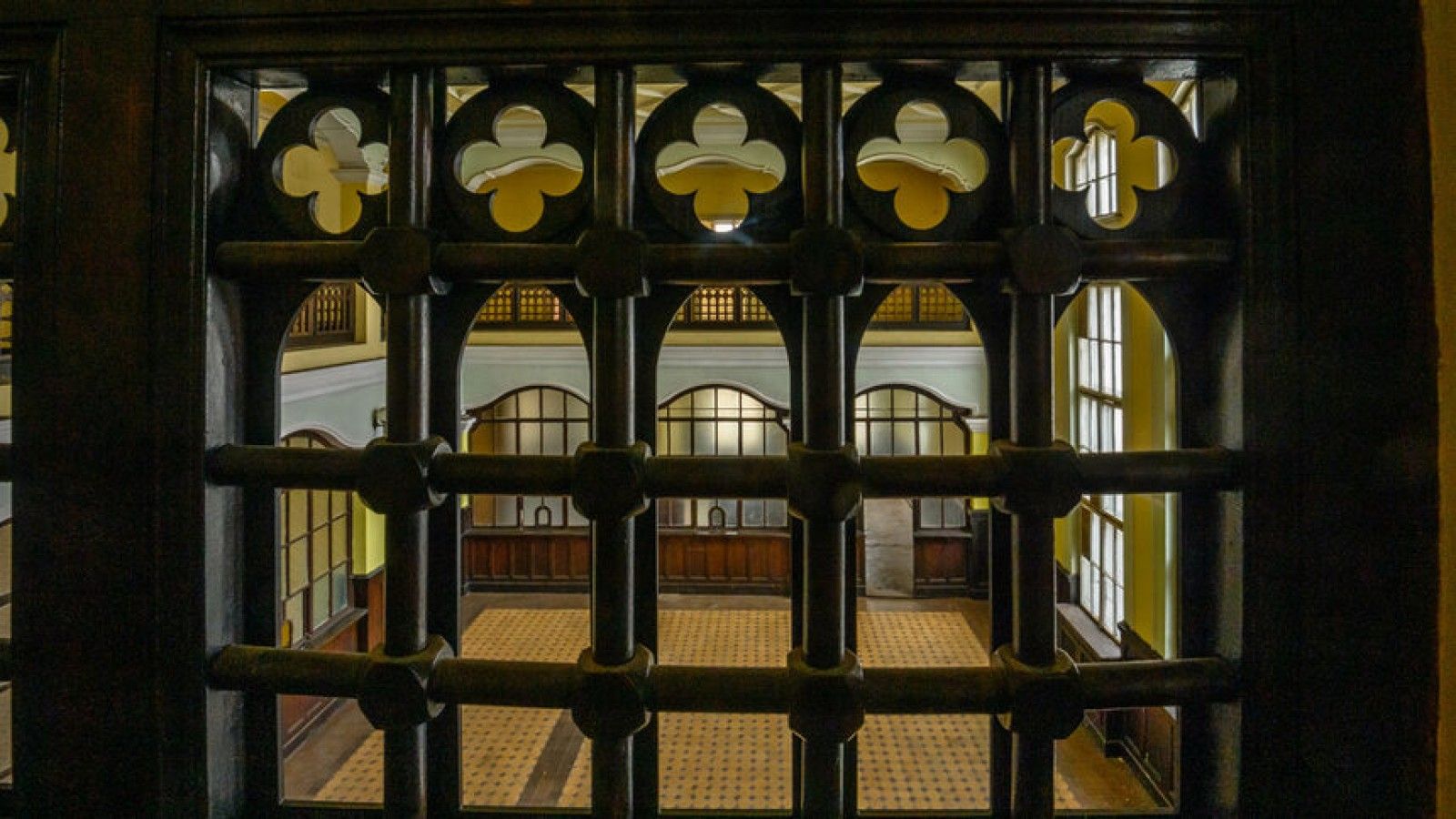 Period train station from the turn of the 20th Century_05