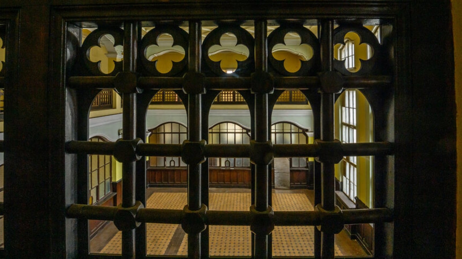 Period train station from the turn of the 20th Century_05