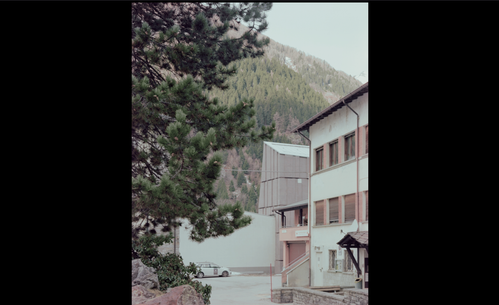 Spluga Climbing Gymnasium - Photo 6