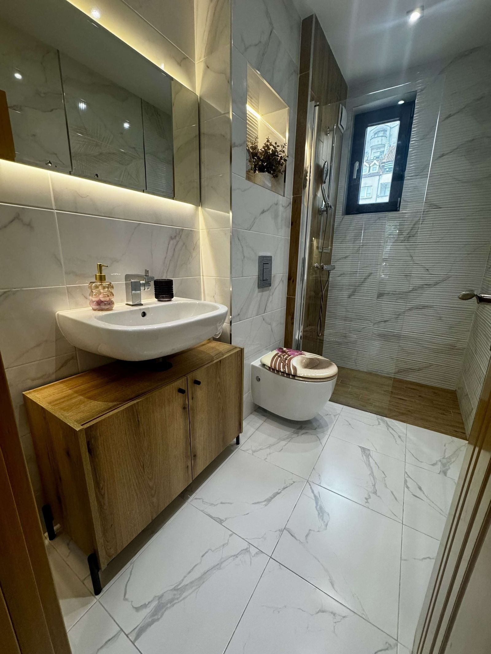 1BD Apartment next to the Sea Garden - Photo 22