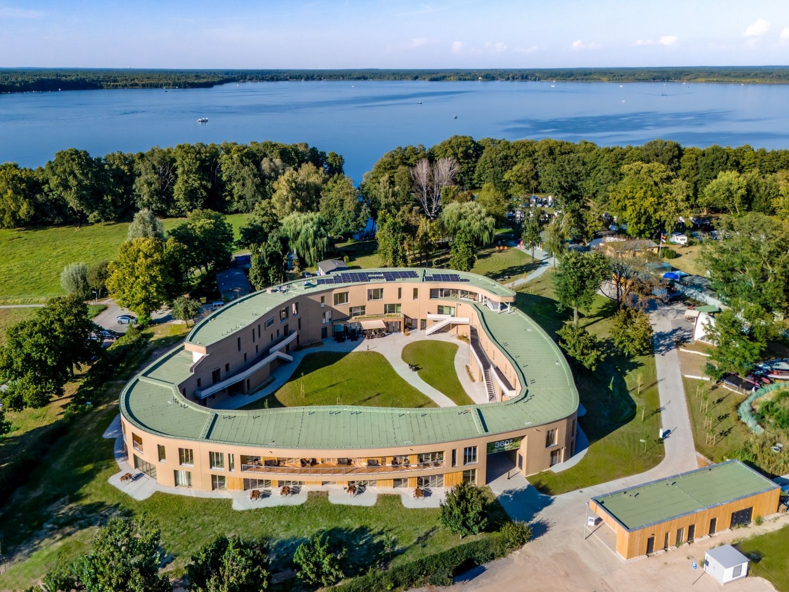 360° by teamgeist - Cover Photo