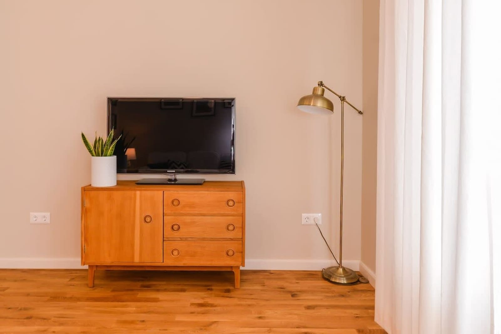 cО́coEllie - Aesthetic 2BD Apt Near NDK - Photo 24