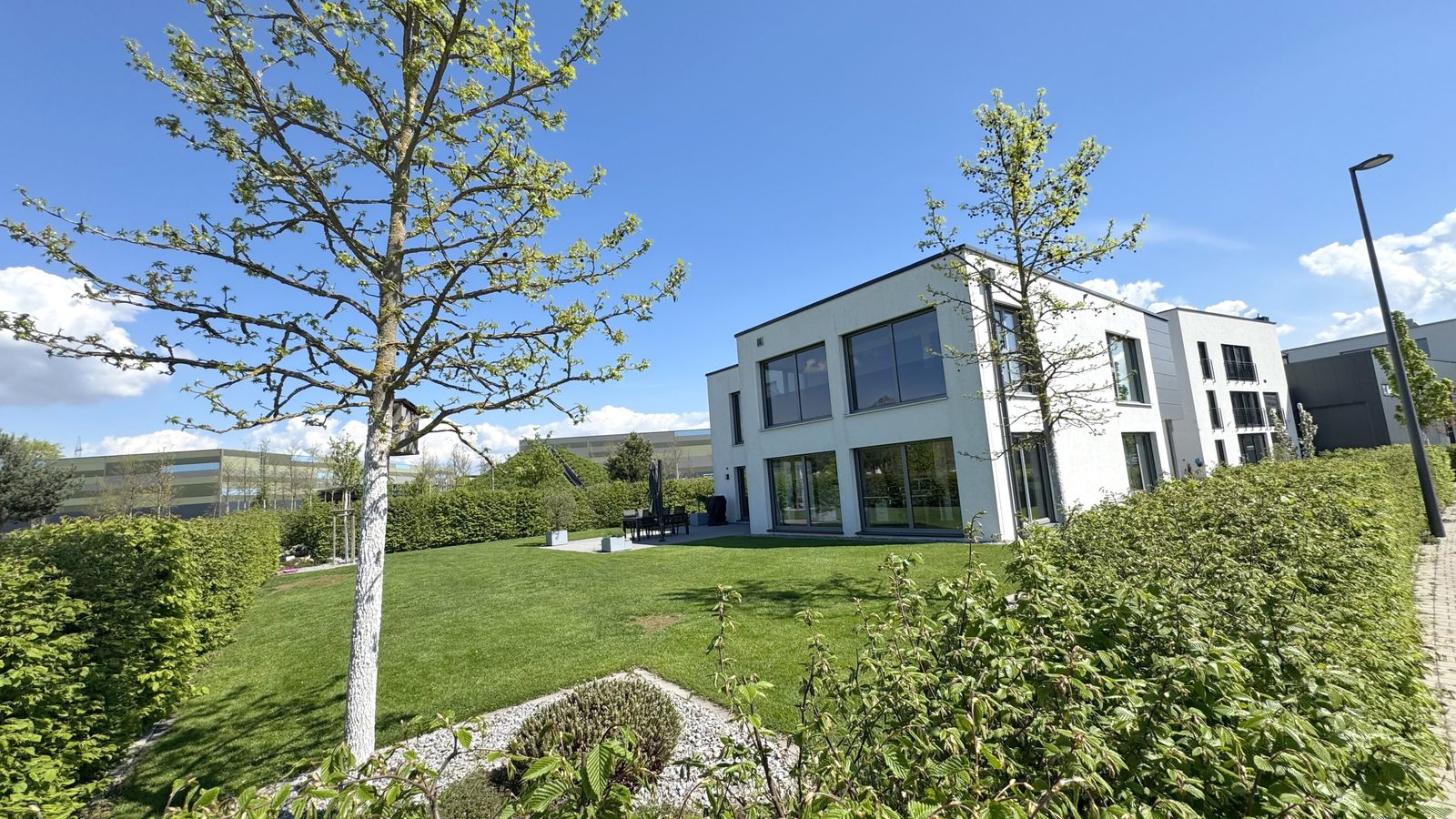 Business and residential in Mannheim - Photo 2