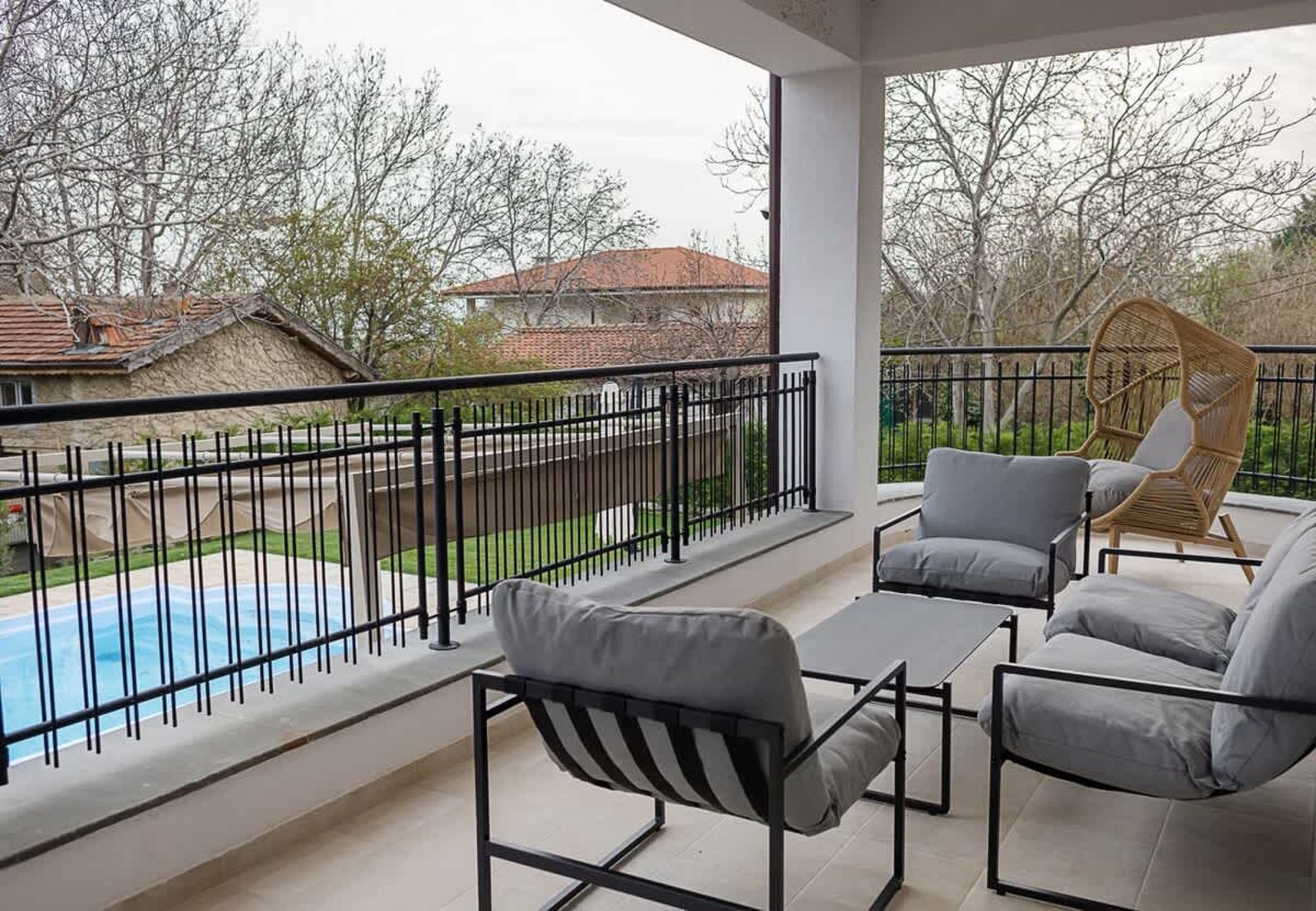 Private Villa with 5BD, Pool &amp; Stunning Sea Views - Photo 3