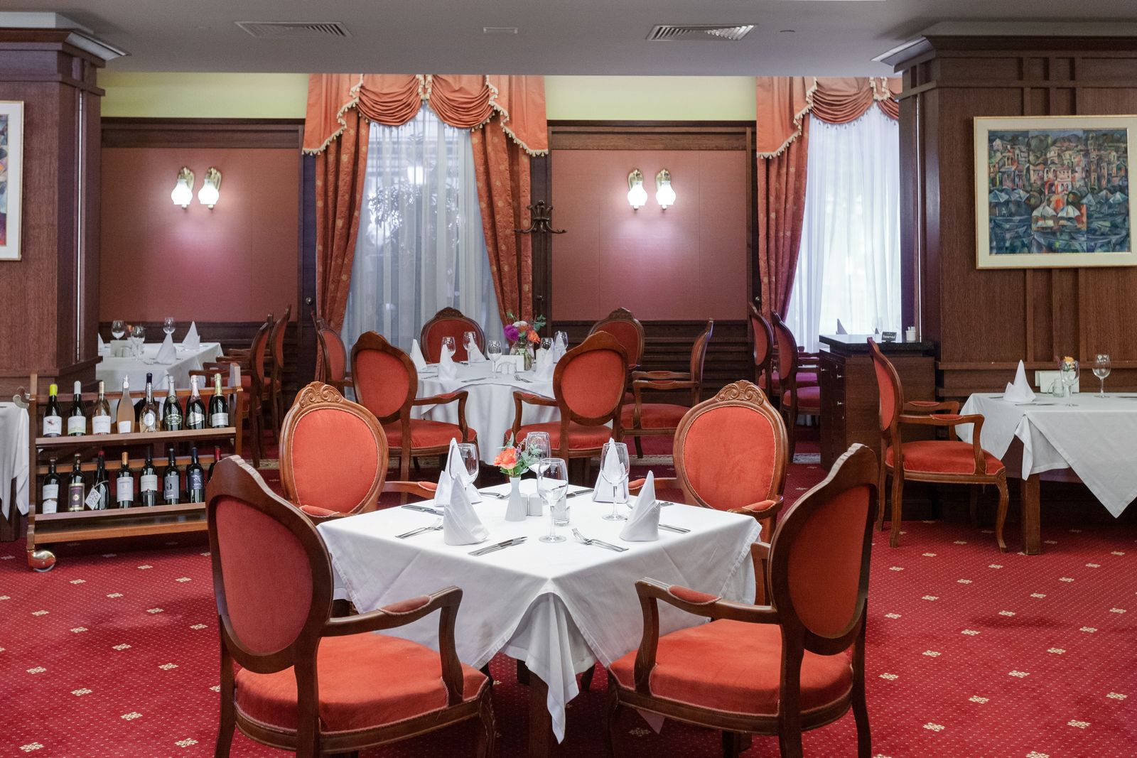 Shades of Red Restaurant