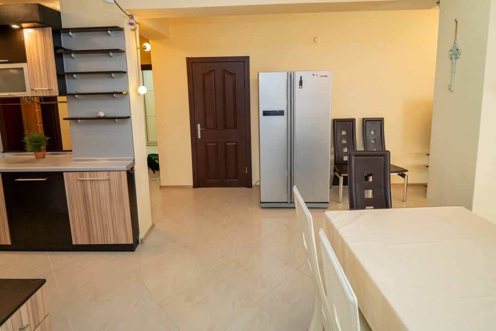 The Family Courtyard - Very LARGE 2BD Apartment - Photo 13