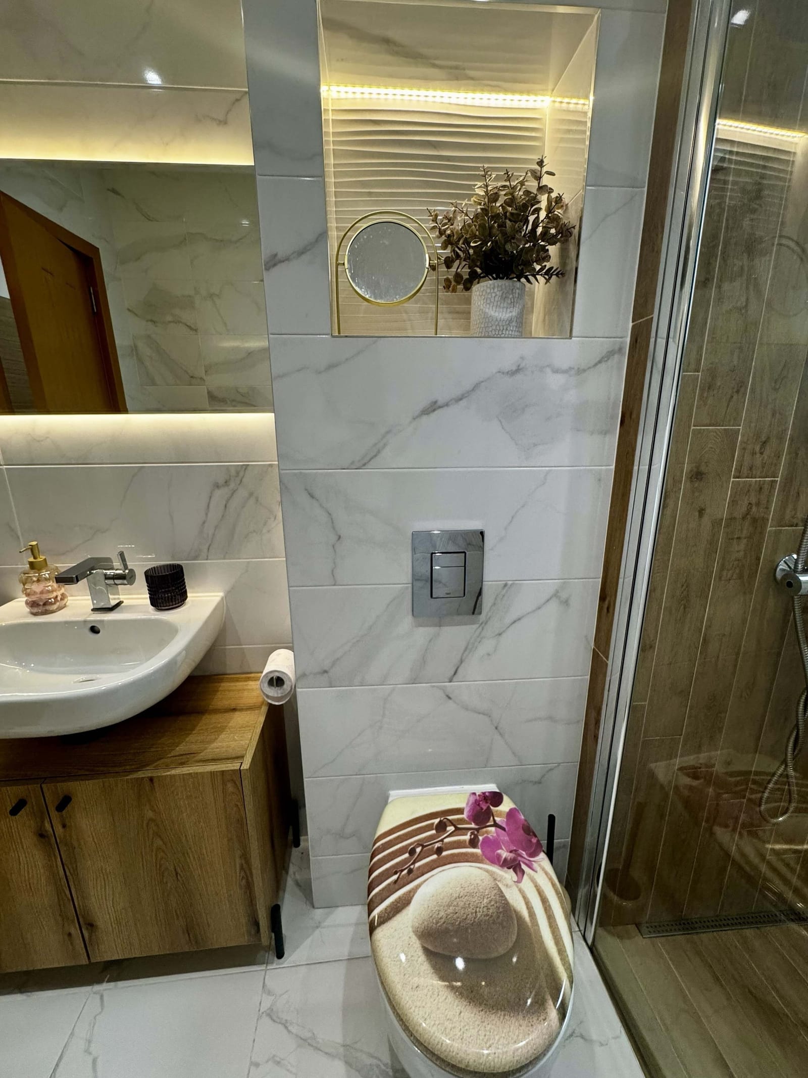 1BD Apartment next to the Sea Garden - Photo 25