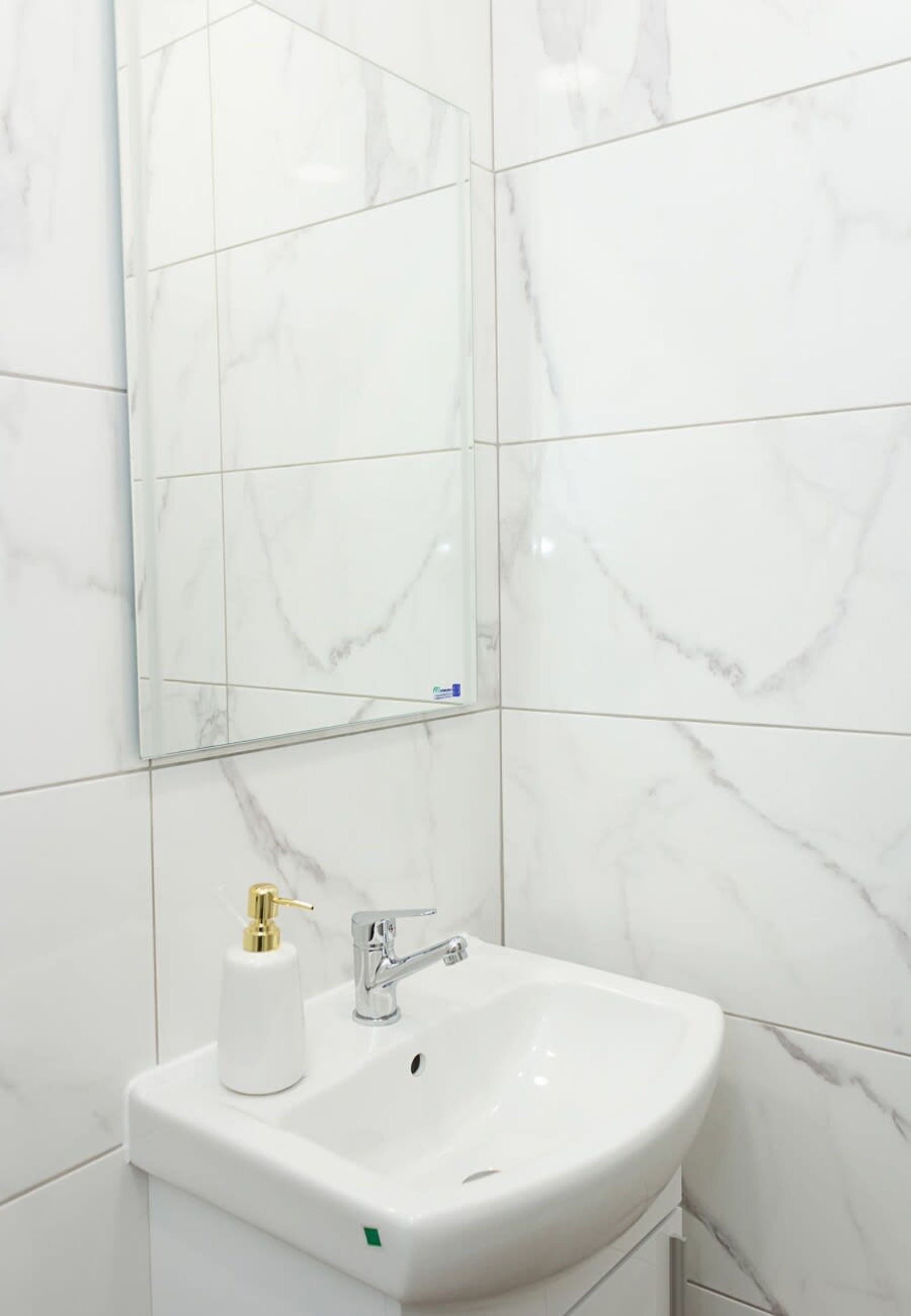 Bright 2-Bedroom Apartment Near Varna City Center - Photo 19