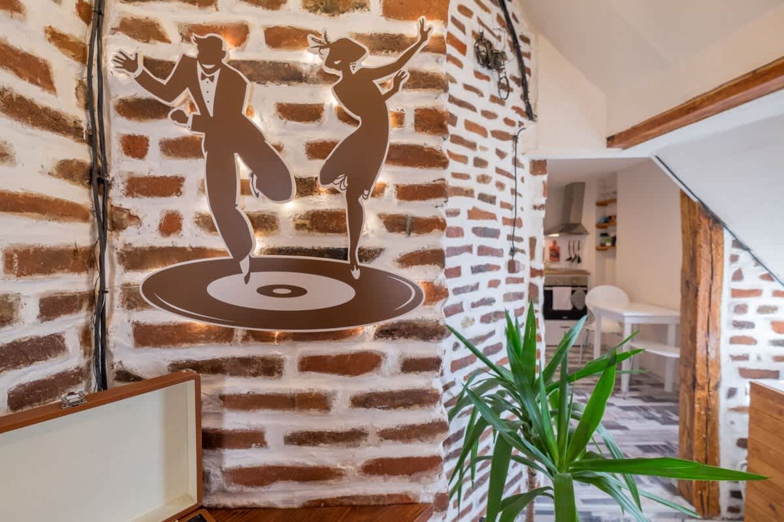 Gramophone off Vitosha Blvd: the Rhythm of Sofia - Photo 12