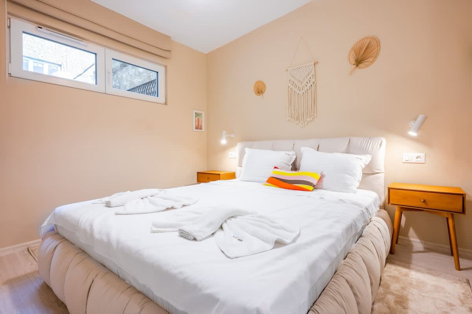 Central Stylish Suite &amp; Studio with Shared Terrace - Photo 33