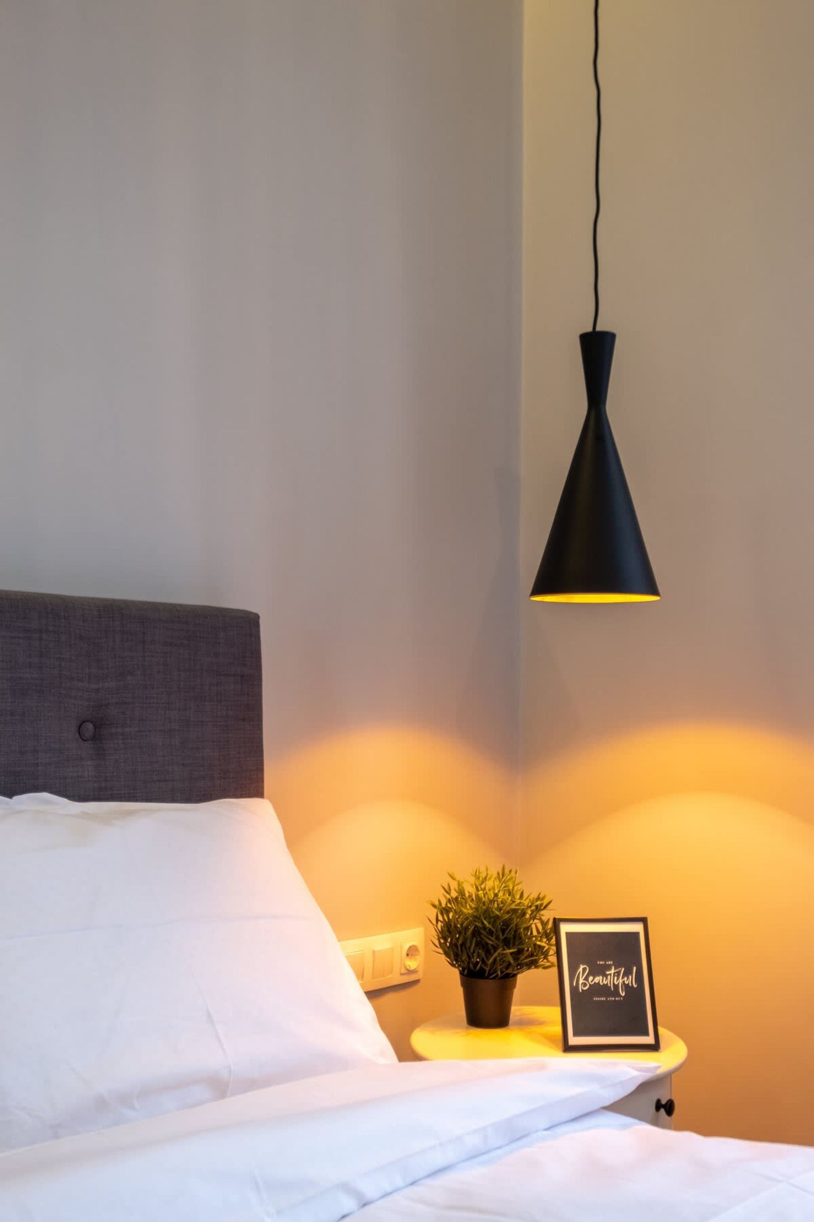 Designer &amp; Cozy 2BD Flat In the city center - Photo 24