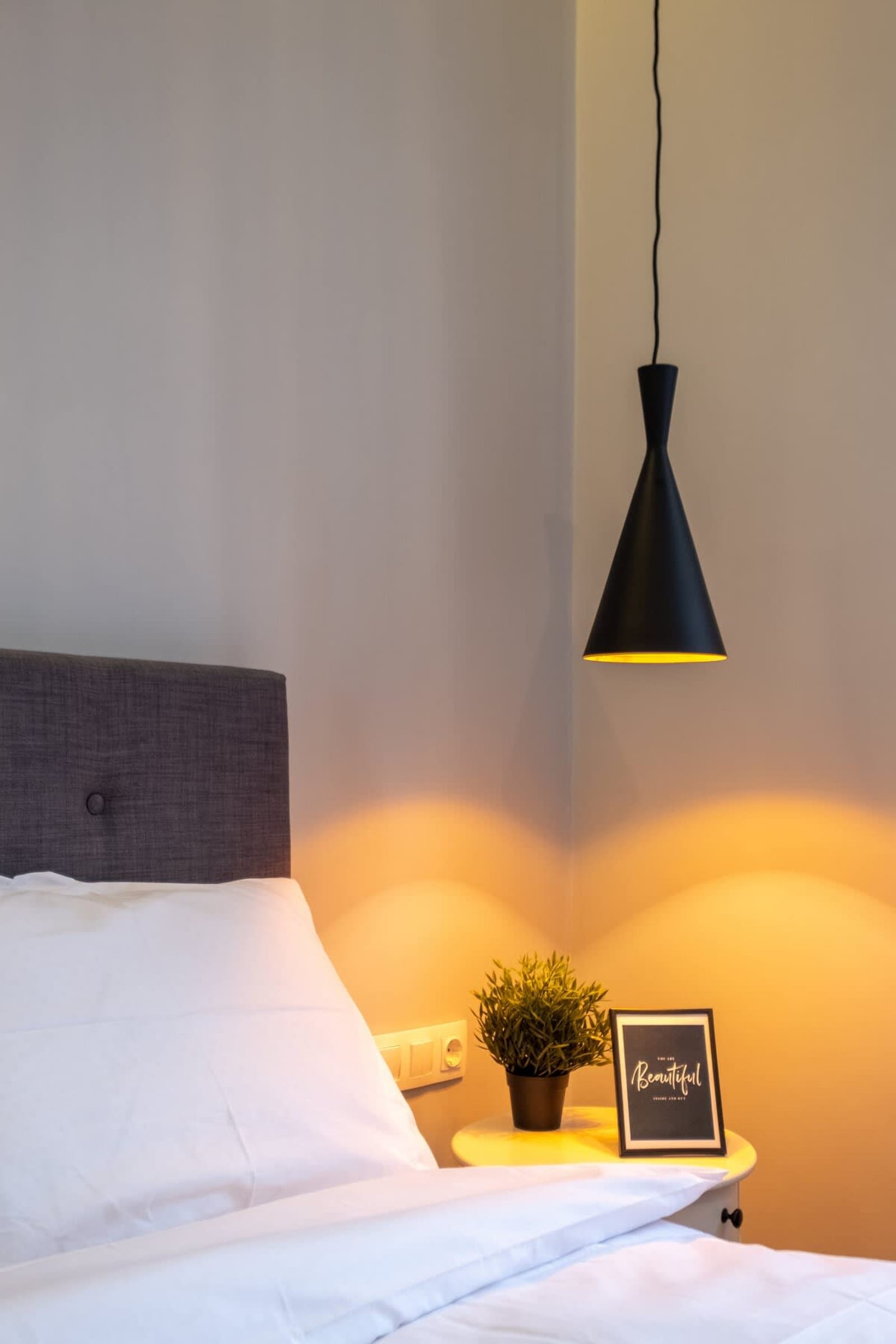 Designer &amp; Cozy 2BD Flat In the city center - Photo 24