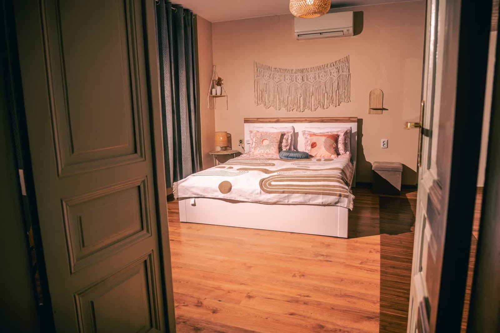 Dream Hill Nest 1BD Apartment in Plovdiv Center - Photo 15