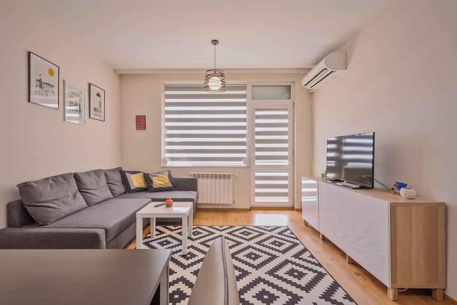 Vitosha View One Bedroom Apartment - Cover Photo