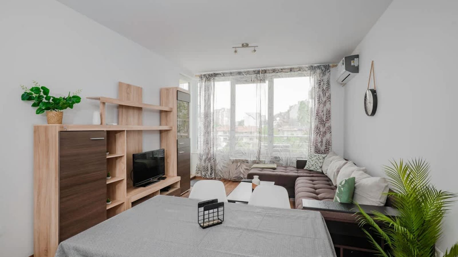 Terra Vibes - Central 1BD with balcony - Photo 5