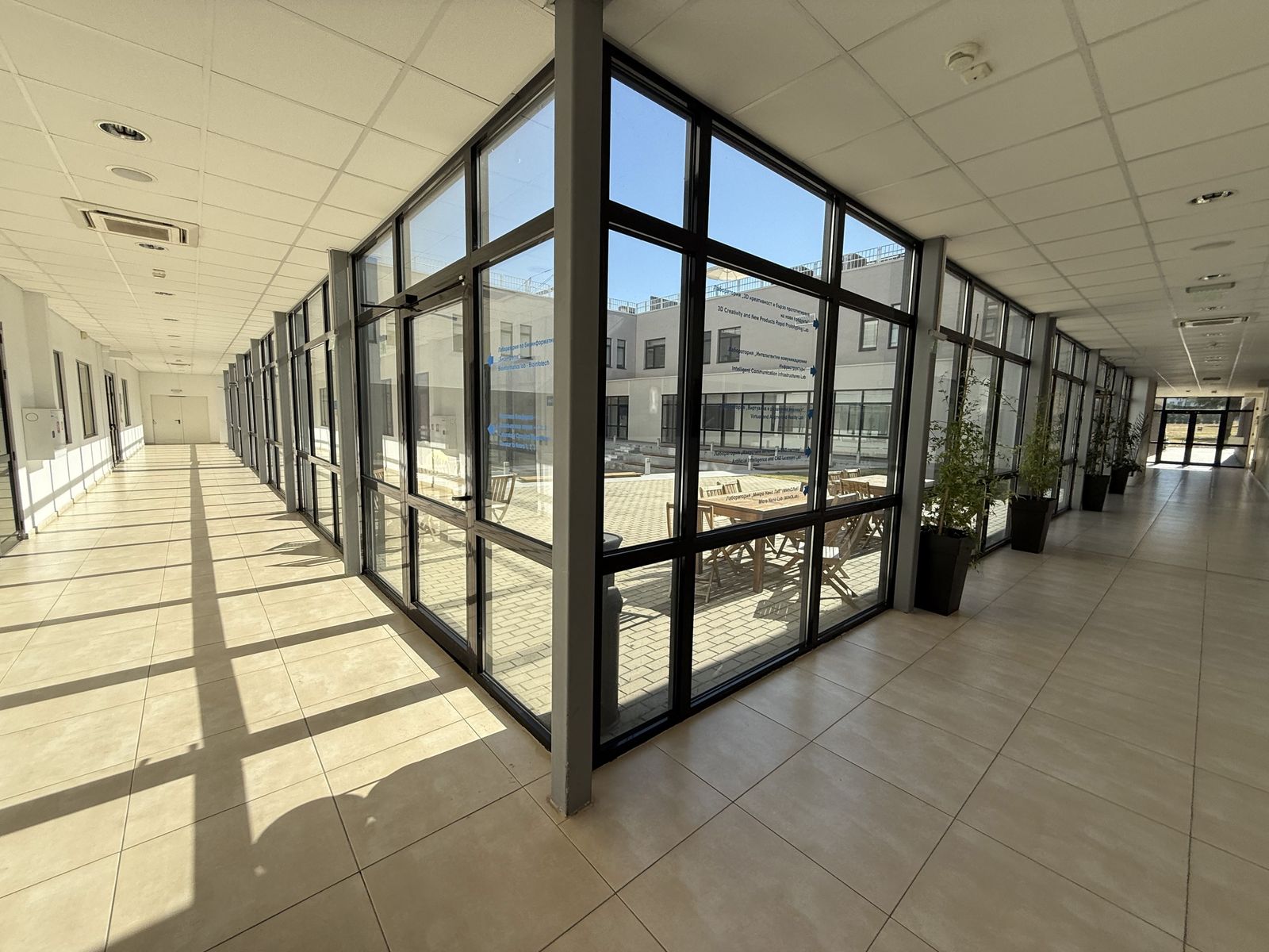 Modern Laboratory with a foyer in Sofia Bulgaria - Photo 12