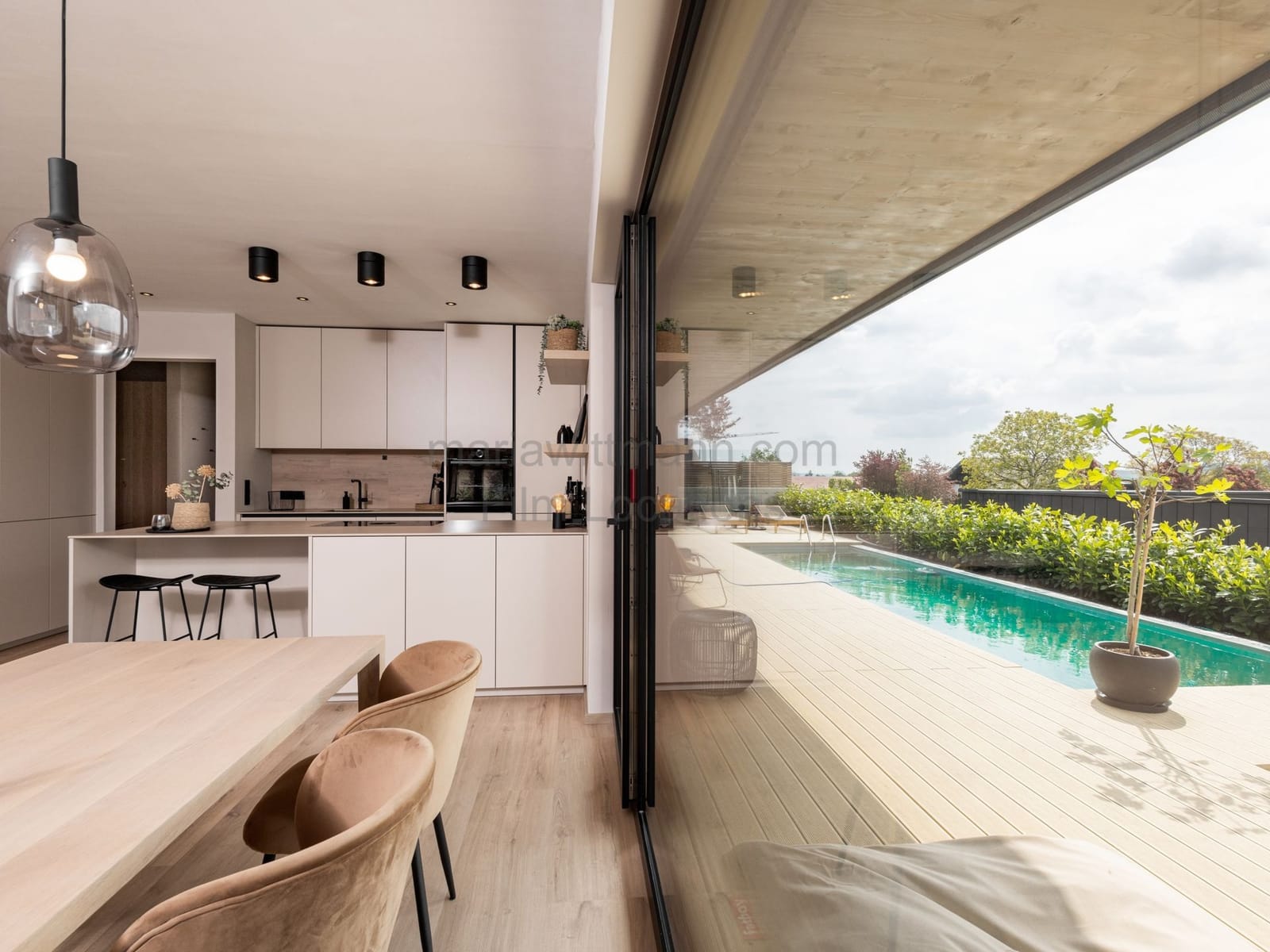 Location 517 - Photo 3