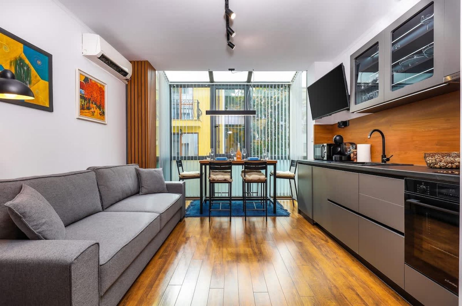 Travel Time Central Kapana Studio - Cover Photo