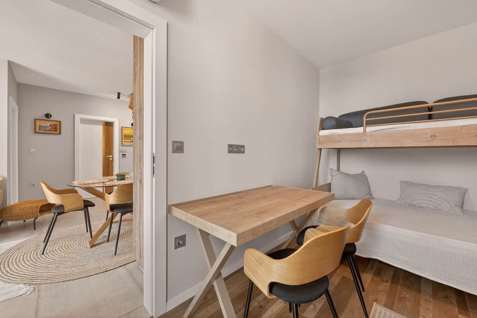 Breezy Boho 2BD Home with Sea View – Chayka - Photo 17