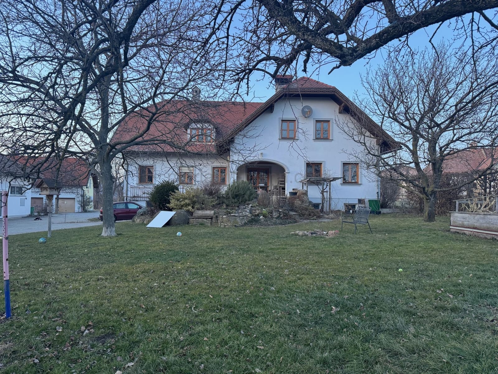 Location 483 - Cover Photo