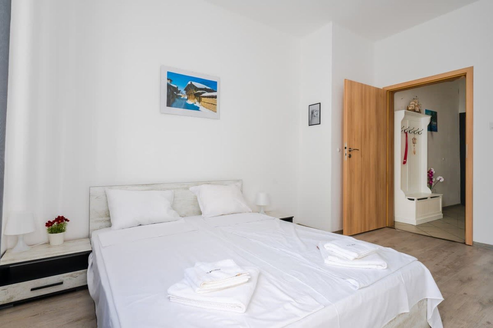 Central 1BD with Workspace &amp; Subway Access - Photo 8