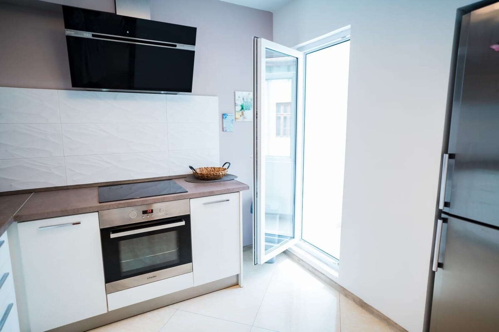 Black Sea Luxury 2bdrm Apartment - Photo 22