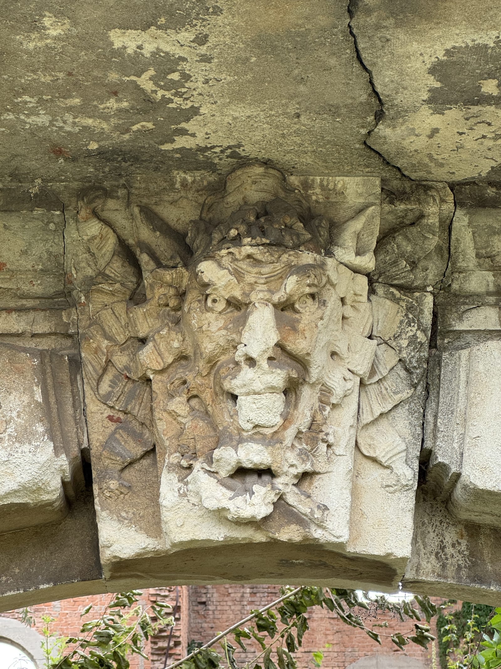 Ruined Palace, Romania - Photo 8