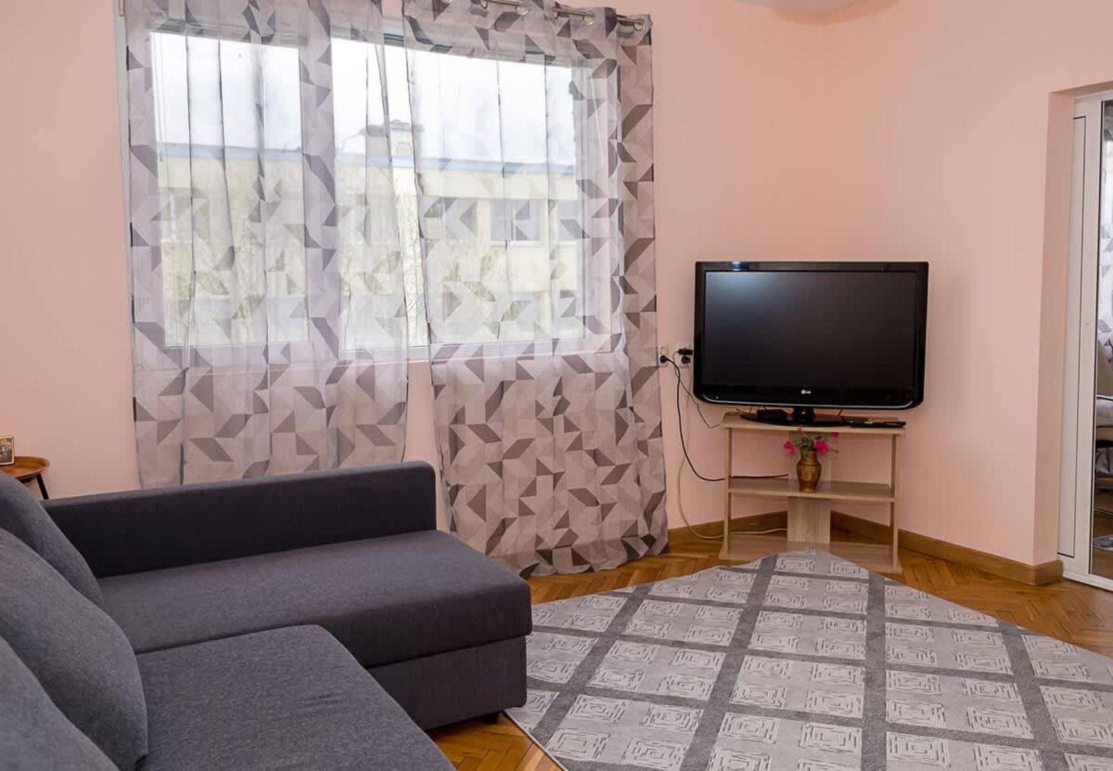 Two Bedroom Retreat I Near Municipality Varna - Photo 2